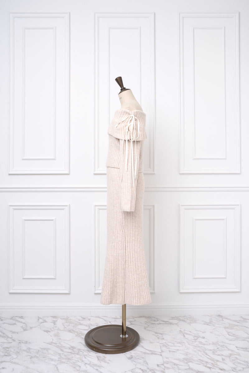 【12月上旬配送】Ribbon Off-Shoulder Knit Set-Up