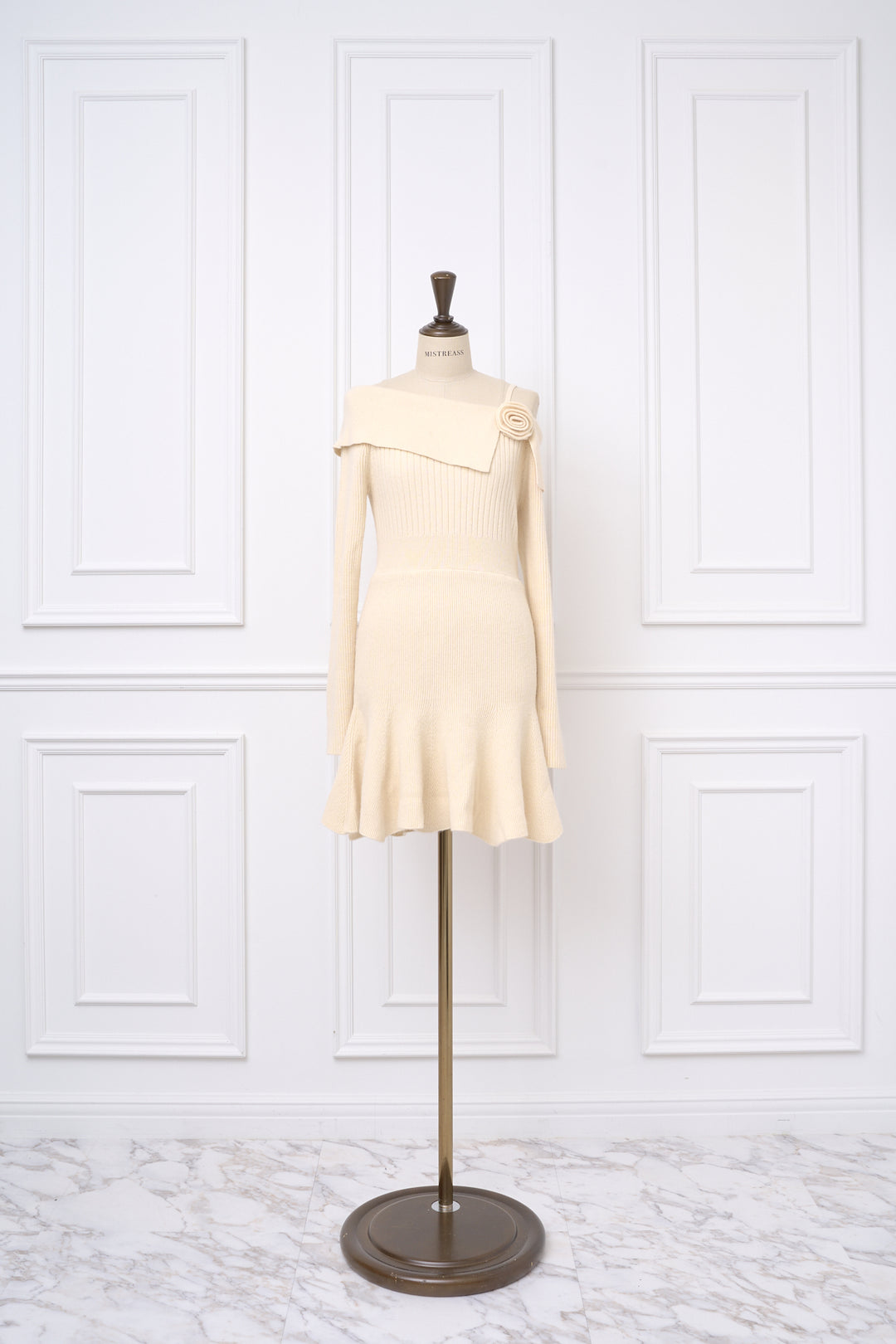 One-Shoulder Bloom Knit Dress - MISTREASS