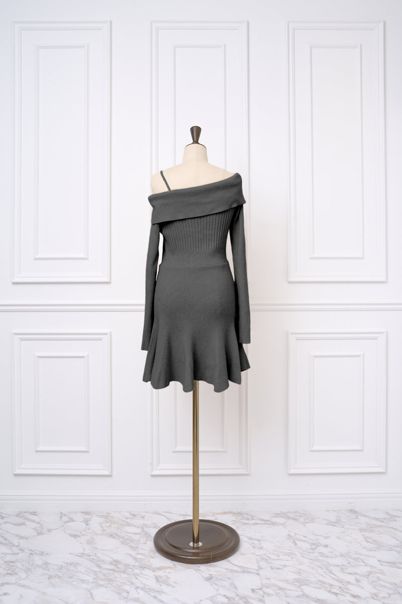 【11月下旬配送】One-Shoulder Bloom Knit Dress