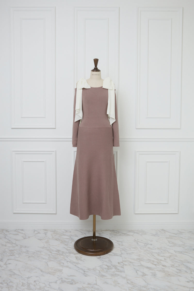 【3月中旬配送】Open Shoulder Ribbon Knit Dress