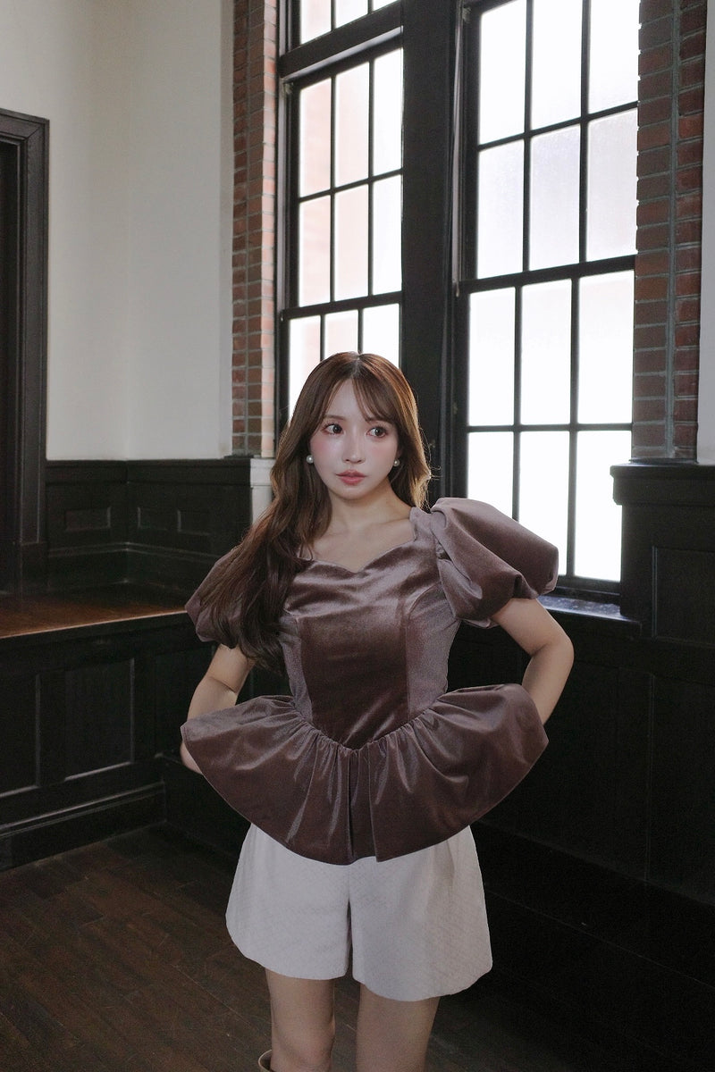 【9月下旬配送】Velour Balloon Sleeve Peplum Top