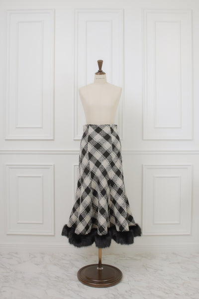 【11月下旬配送】Hem Fur Plaid Semi Mermaid Skirt