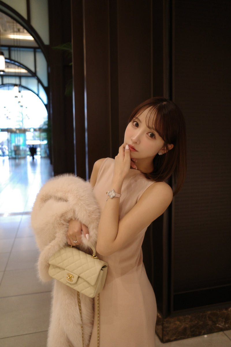 【再入荷(GRAY/PINK BEIGE)12月下旬配送】Feather Hem Knit Dress