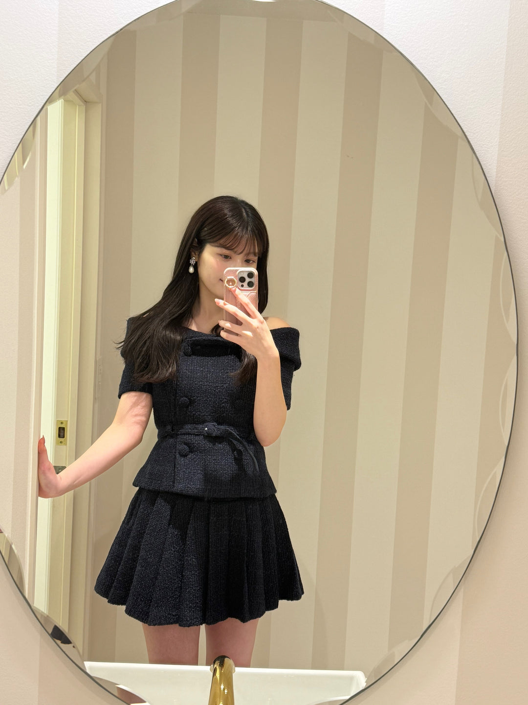 MISTREASS ツイード　トップス Tweed Off shoulder Top & Pleats Skirt - MISTREASS