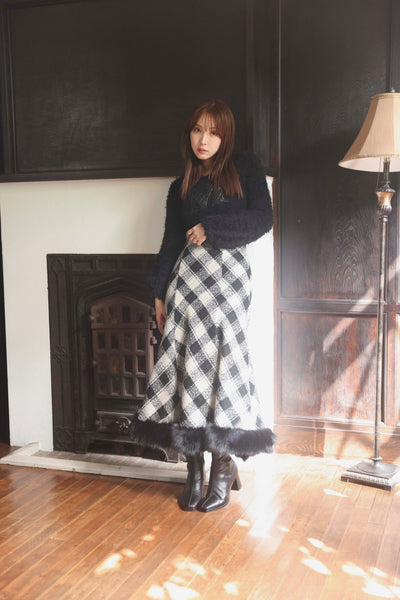 【11月下旬配送】Hem Fur Plaid Semi Mermaid Skirt