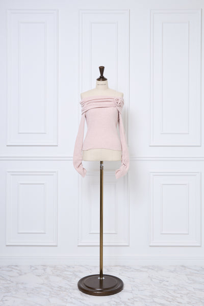 【10月上旬配送】Petal Charm Off-Shoulder Knit
