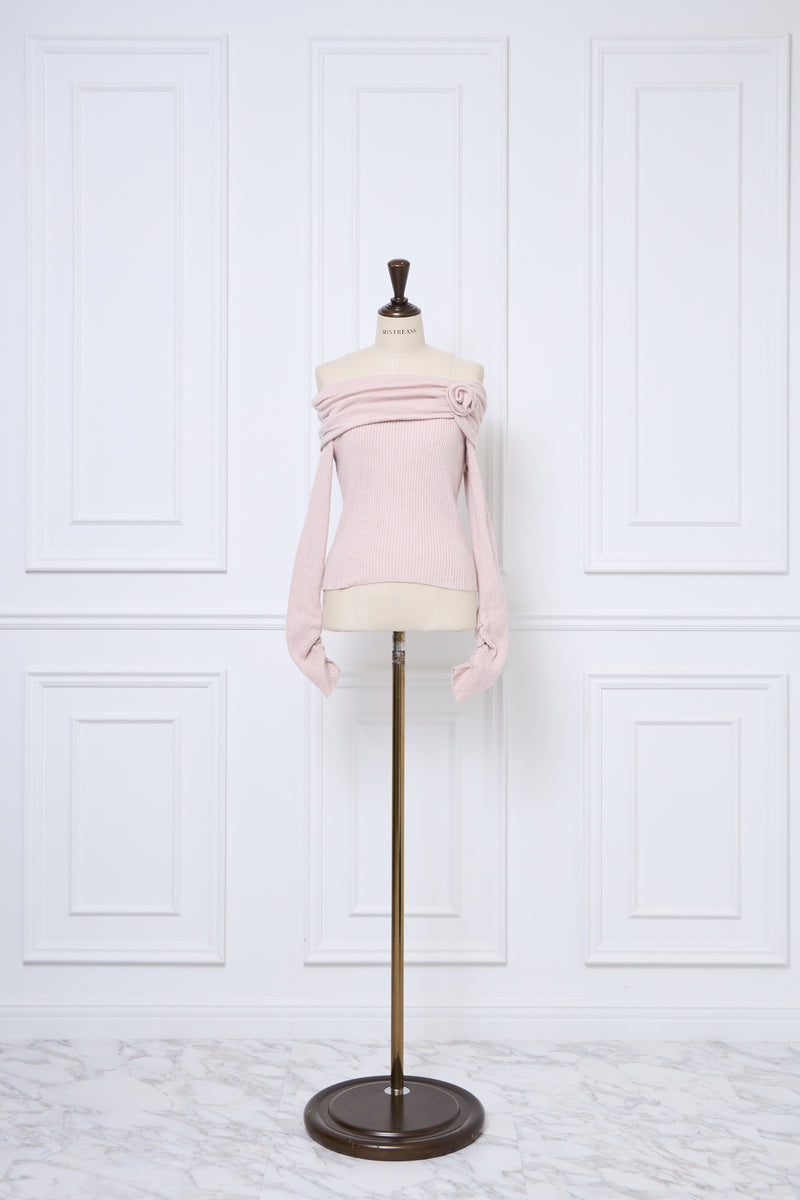 【10月上旬配送】Petal Charm Off-Shoulder Knit
