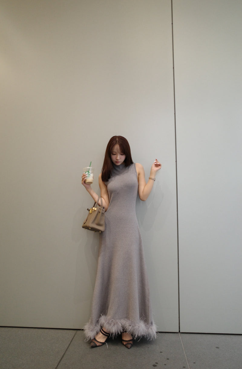【12月上旬配送】Feather Hem Knit Dress