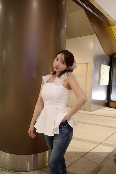 3D-Flower Strap Peplum Tunic