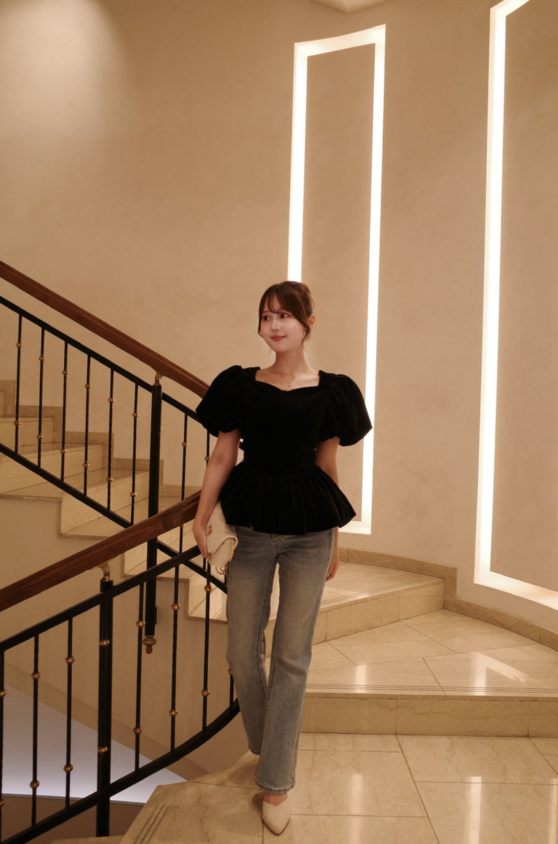 【9月下旬配送】Velour Balloon Sleeve Peplum Top
