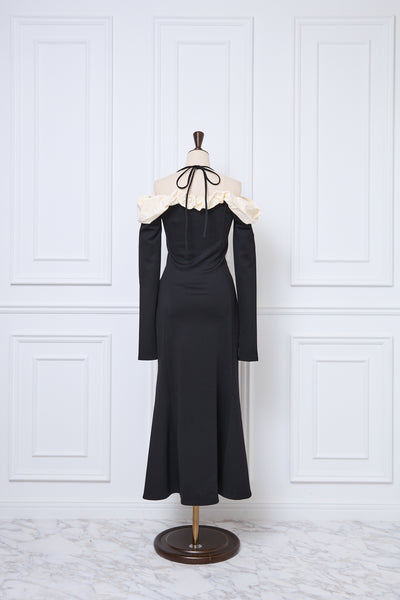 【9月下旬配送】Whipped Ruffle Semi-Mermaid Dress