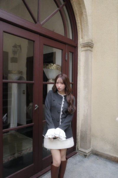 【10月中旬配送】Lace Trim Ruffle Sleeve Jacket