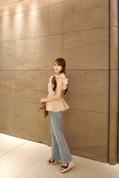 3D-Flower Strap Peplum Tunic
