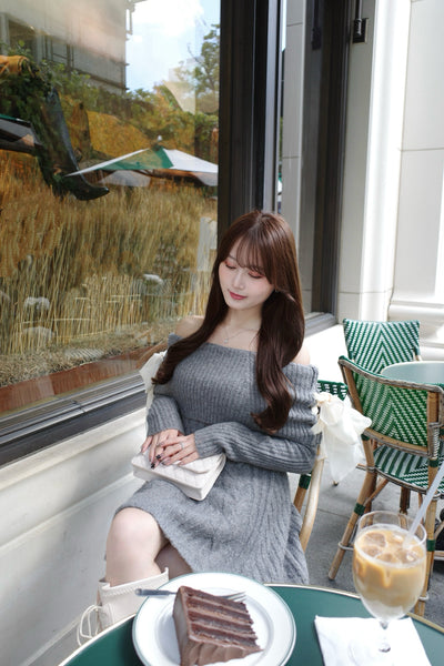 【10月上旬配送】Ribbon Off-Shoulder Cable Knit Dress