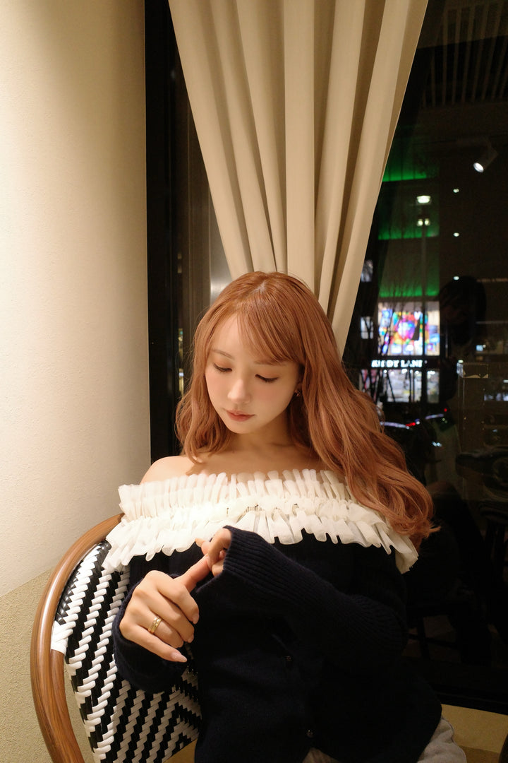 【公式サイト】正規ブランド品通販 Frilly Off Shoulder Knit Top - MISTREASS トップス