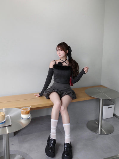 【10月上旬配送】Feather Bloom Off Shoulder Knit Top