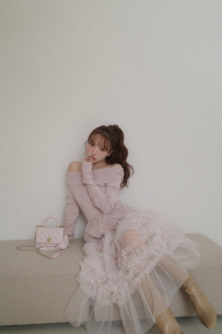 b*1様 ミストレアス　Off Shoulder Tulle Dress ピンク 59A08002-B0FB-4D47-8CD2-