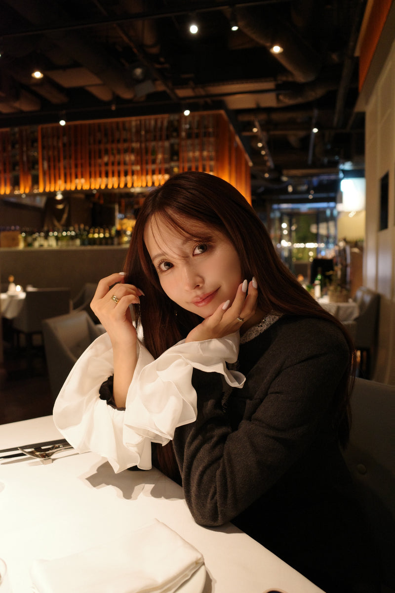 【10月中旬配送】Lace Trim Ruffle Sleeve Jacket