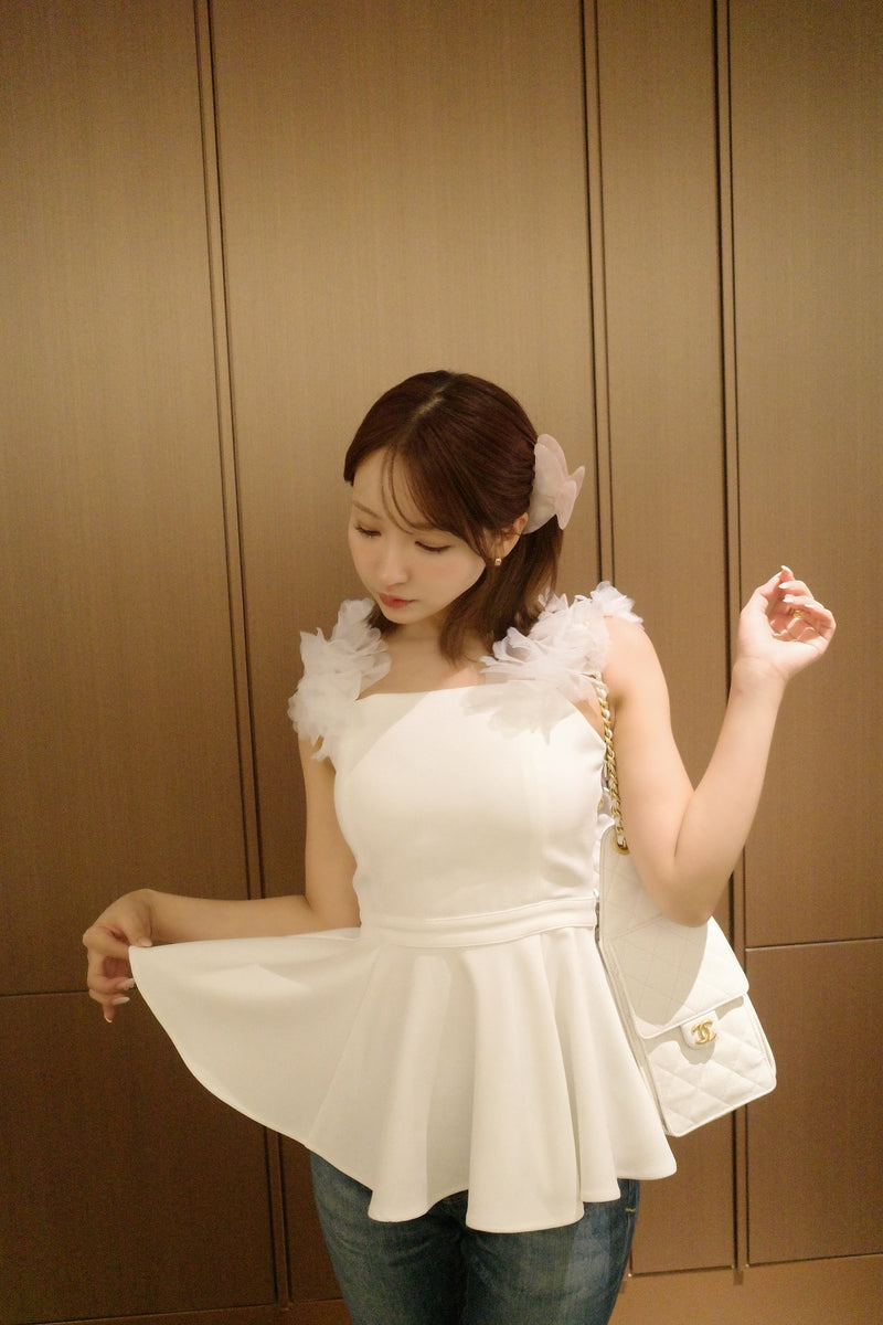 3D-Flower Strap Peplum Tunic