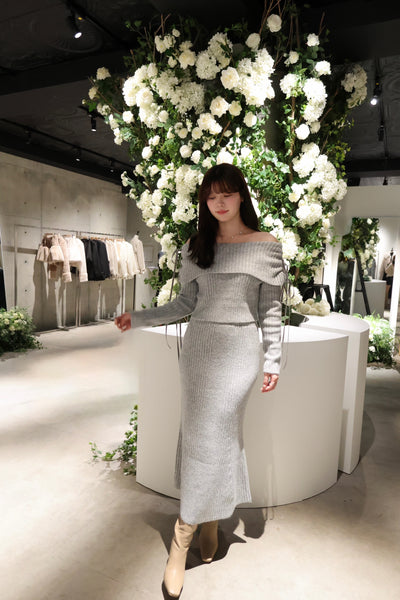 【12月上旬配送】Ribbon Off-Shoulder Knit Set-Up