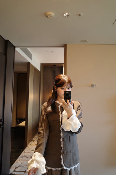 【10月中旬配送】Lace Trim Ruffle Sleeve Jacket