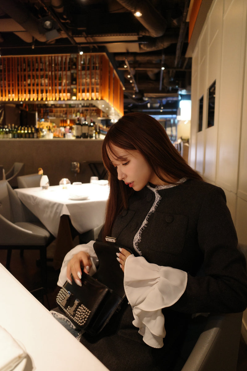 【10月中旬配送】Lace Trim Ruffle Sleeve Jacket