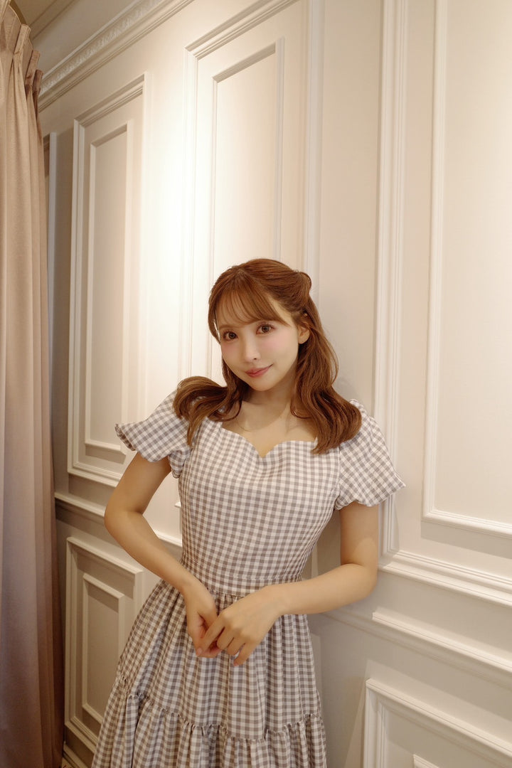 ミストレアス　Gingham Check Tiered Cami Dress ミストレアス Gingham Check Tiered Cami Dress 白