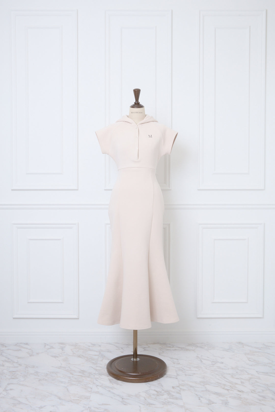 ミストレアスDouble Jersey Back Open Hood Dress Double Jersey Back Open Hood Dress - MISTREASS