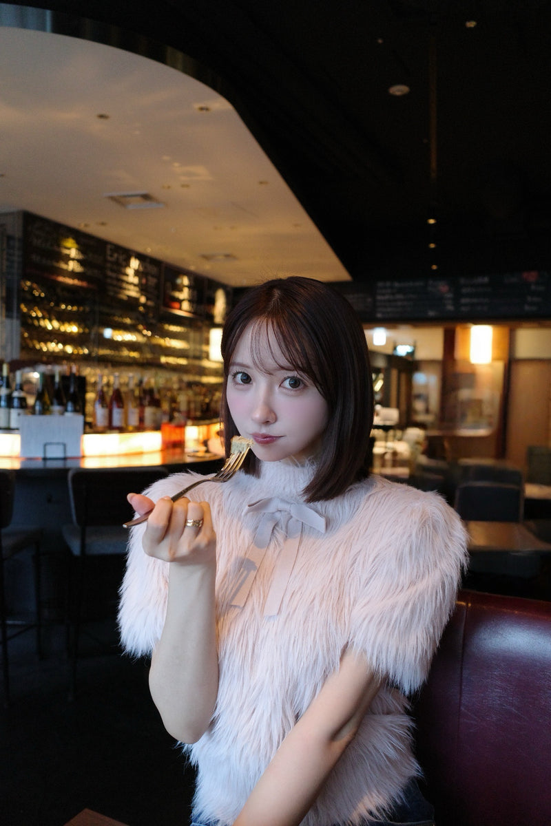 【10月上旬配送】Fluffy Ribbon Puff Knit Top