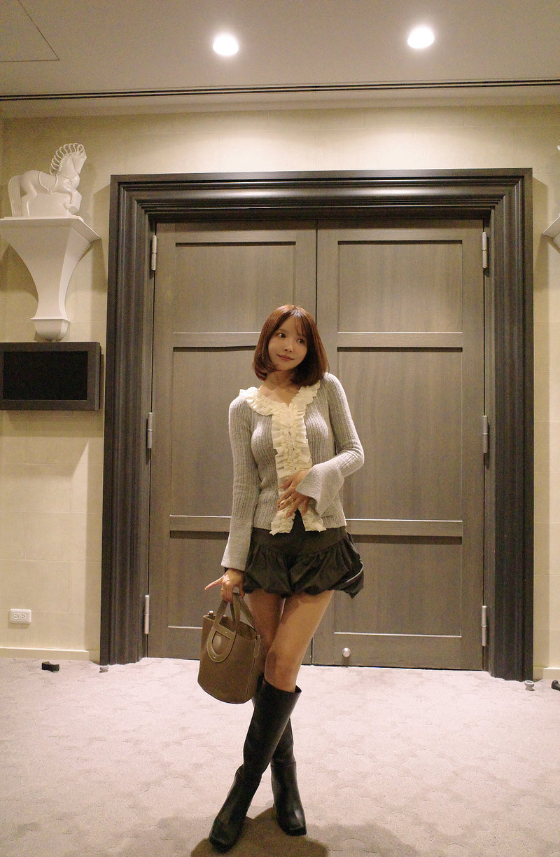 【10月上旬配送】Romantic Ruffle Knit Cardigan