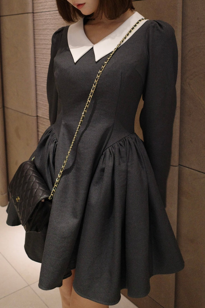 ミストレアス Side Volume Contrast Collar Dress Side Volume Contrast Collar Dress - MISTREASS