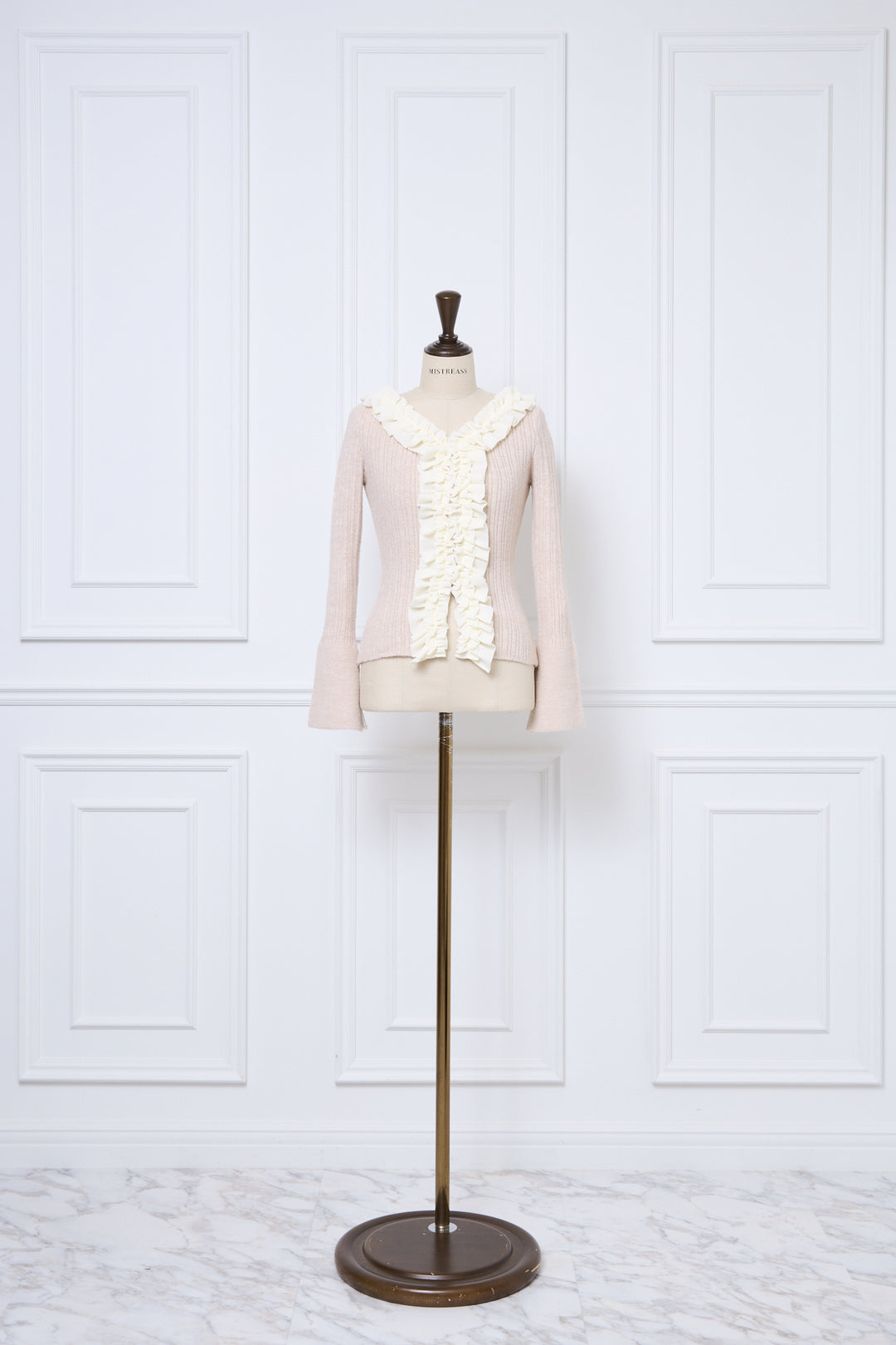 ミストレアス　Romantic Ruffle KnitCardiganグレー Romantic Ruffle Knit Cardigan - MISTREASS