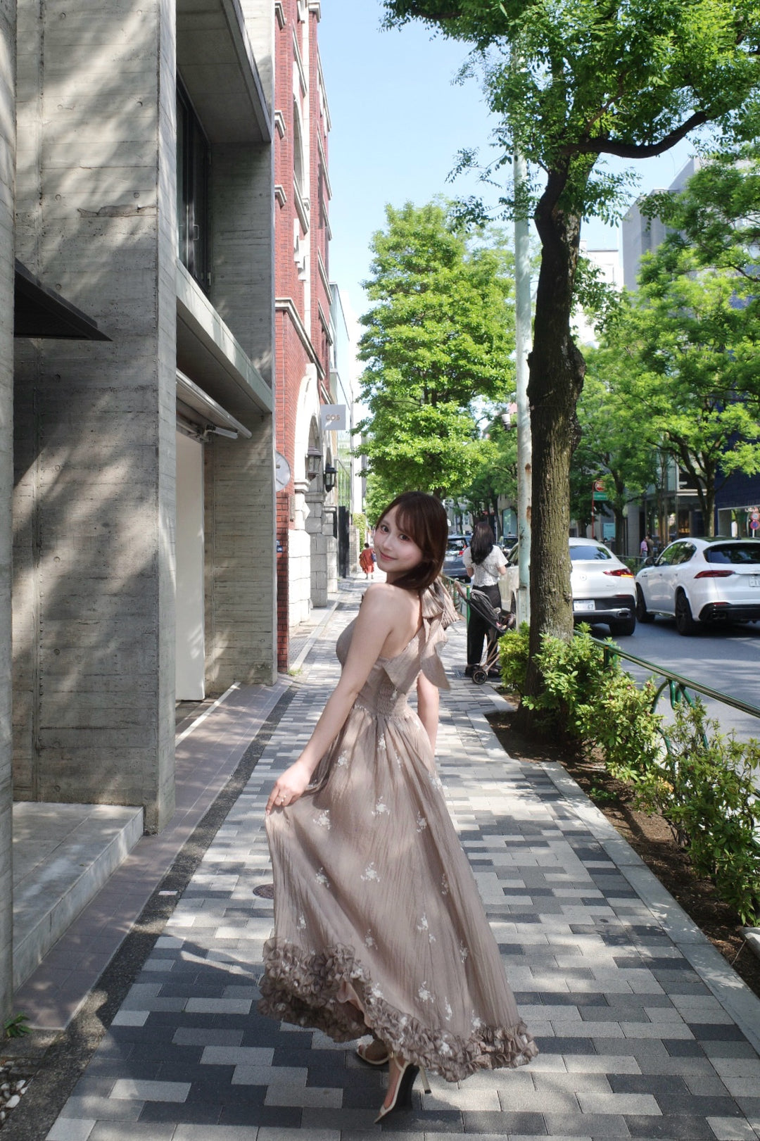 ミストレアス　Blooming Veil Halter Dress ピンク Blooming Veil Halter Dress - MISTREASS