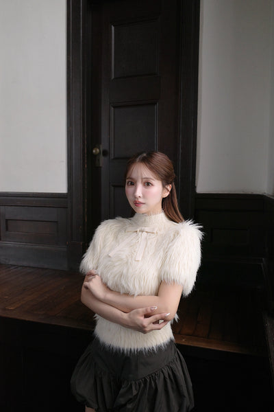 【10月上旬配送】Fluffy Ribbon Puff Knit Top