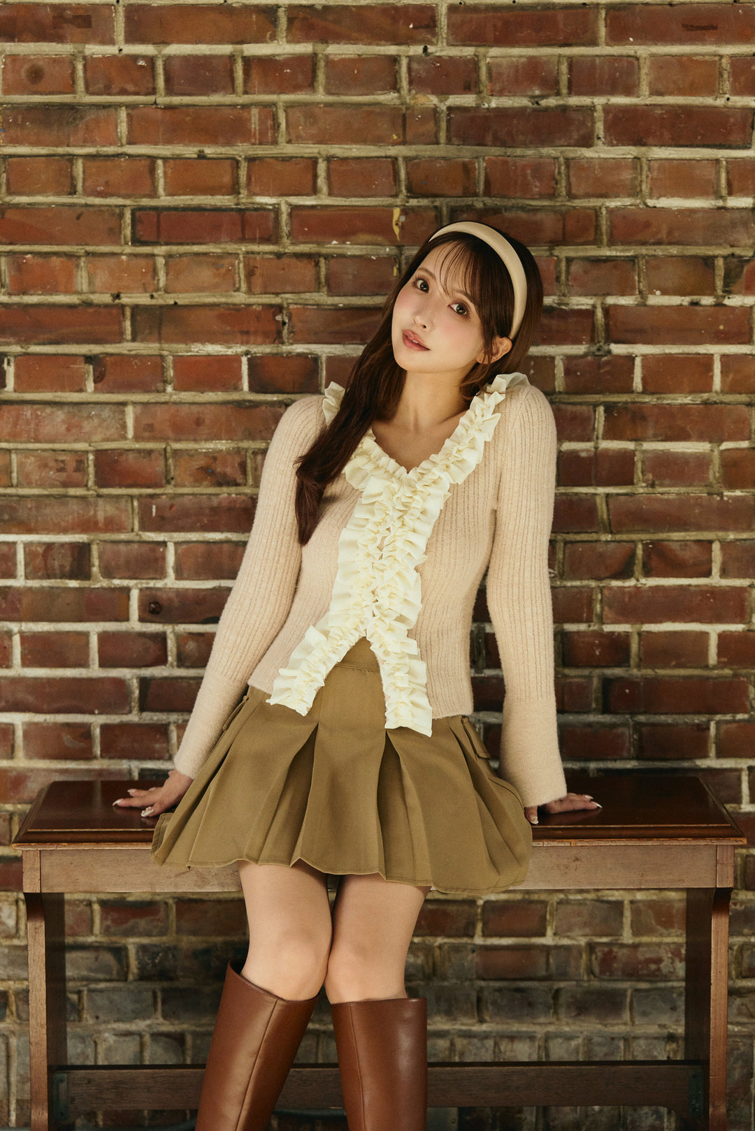 ミストレアス　Romantic Ruffle KnitCardiganグレー Romantic Ruffle Knit Cardigan - MISTREASS