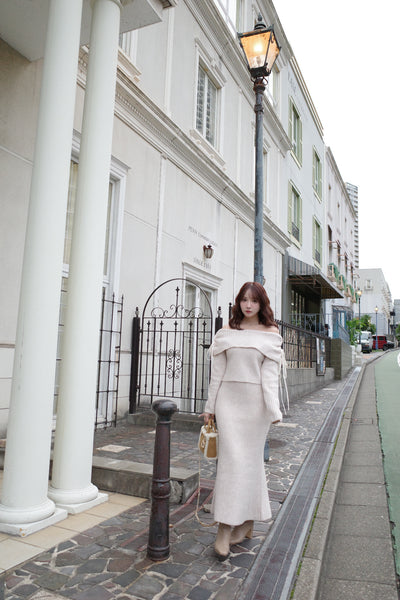 【12月上旬配送】Ribbon Off-Shoulder Knit Set-Up