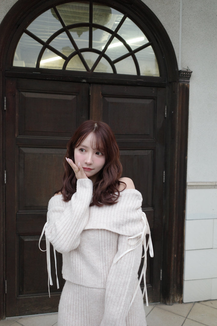 Mistreass ミストレアス　ニットセットアップ Ribbon Off-Shoulder Knit Set-Up - MISTREASS