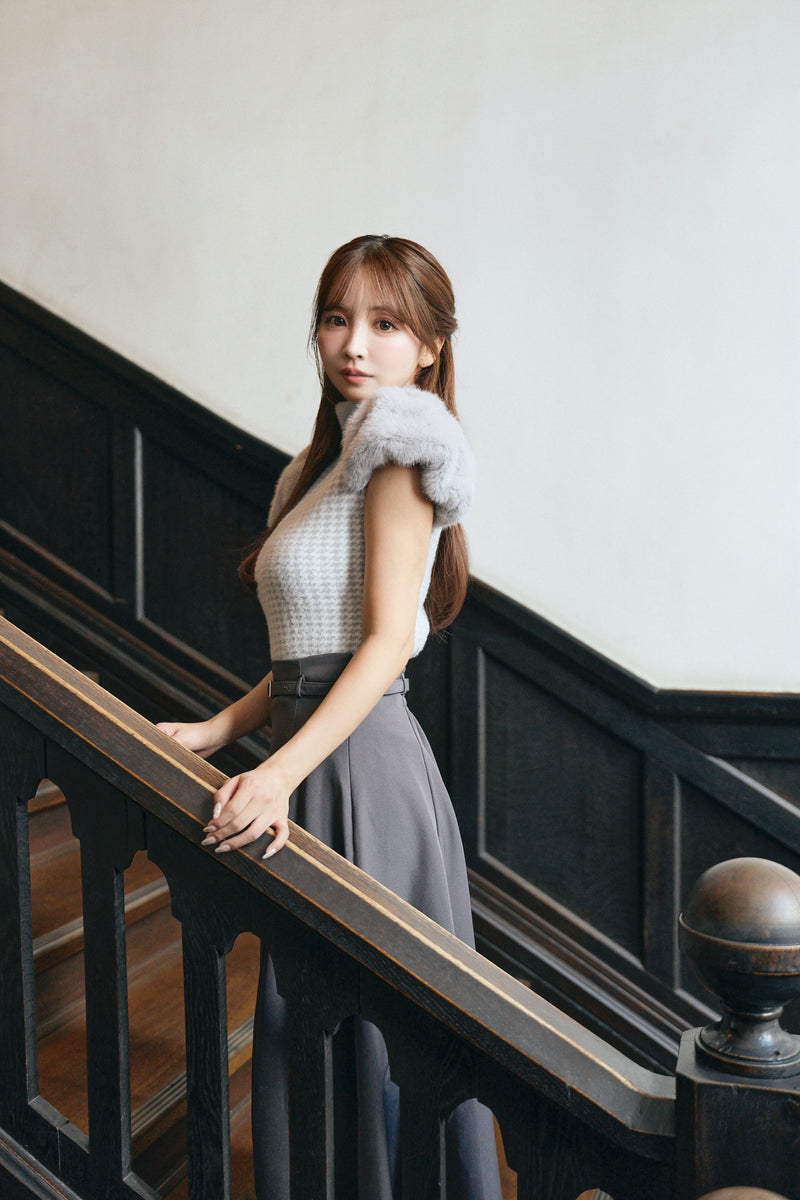 Fur Sleeve Houndstooth Knit Top