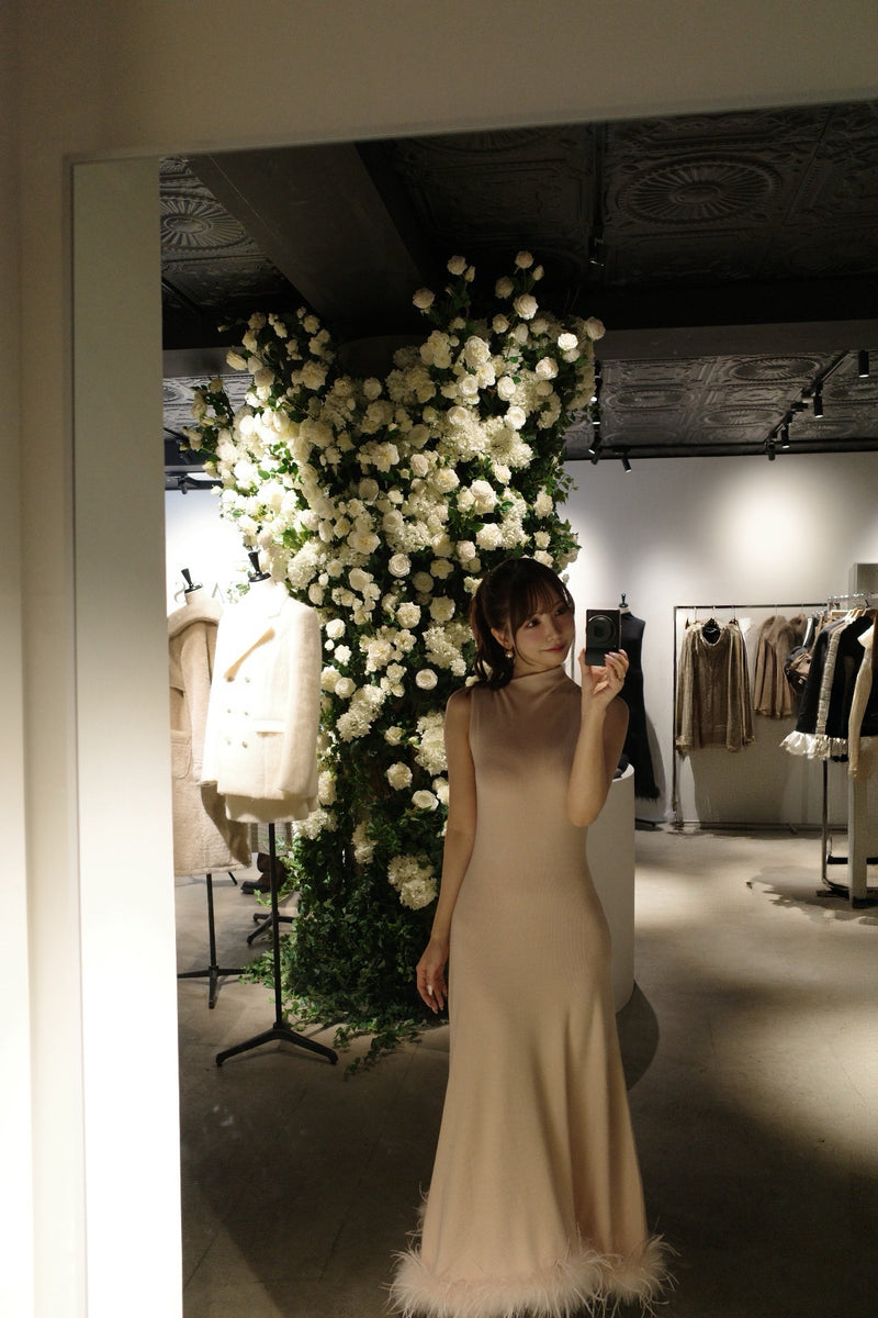 【12月上旬配送】Feather Hem Knit Dress