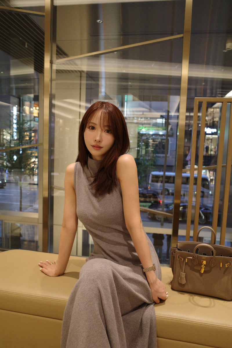 【12月上旬配送】Feather Hem Knit Dress