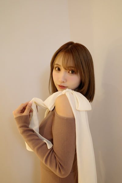 【3月中旬配送】Open Shoulder Ribbon Knit Dress