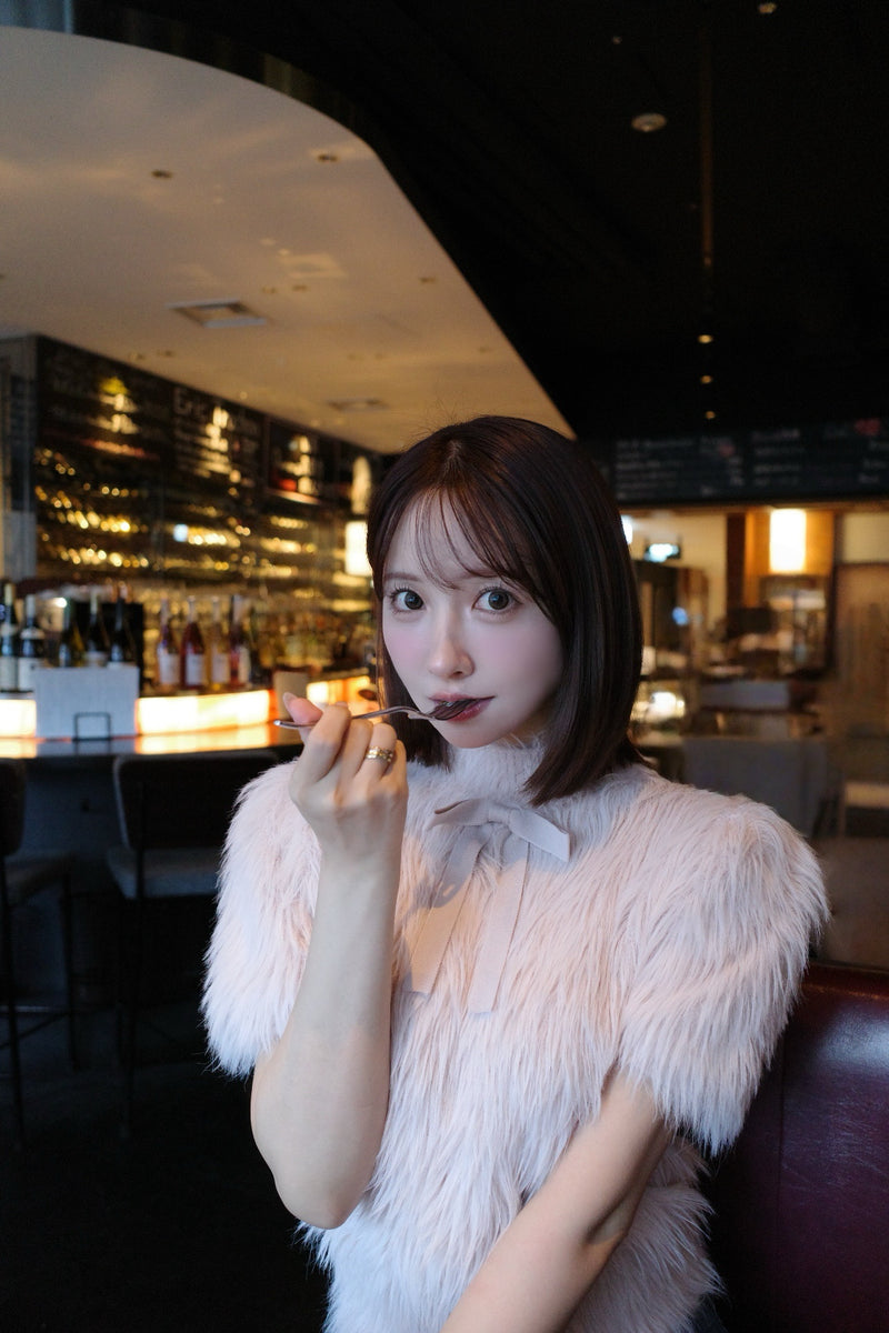 【10月上旬配送】Fluffy Ribbon Puff Knit Top