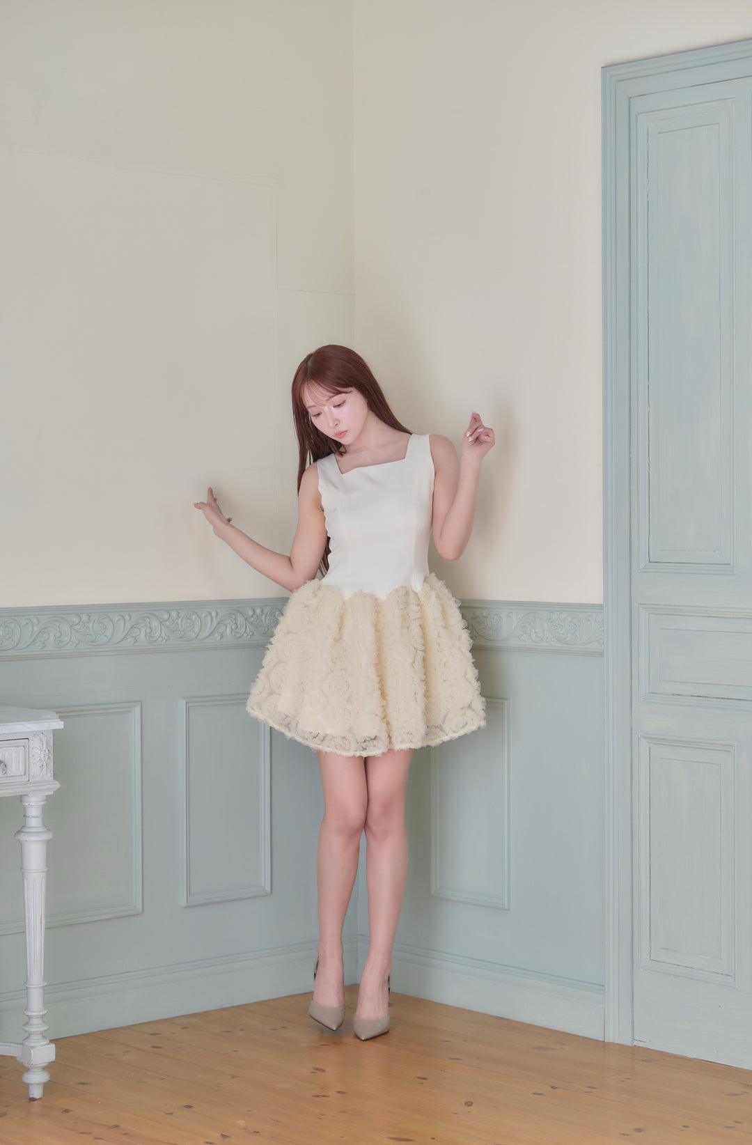 DRESSES