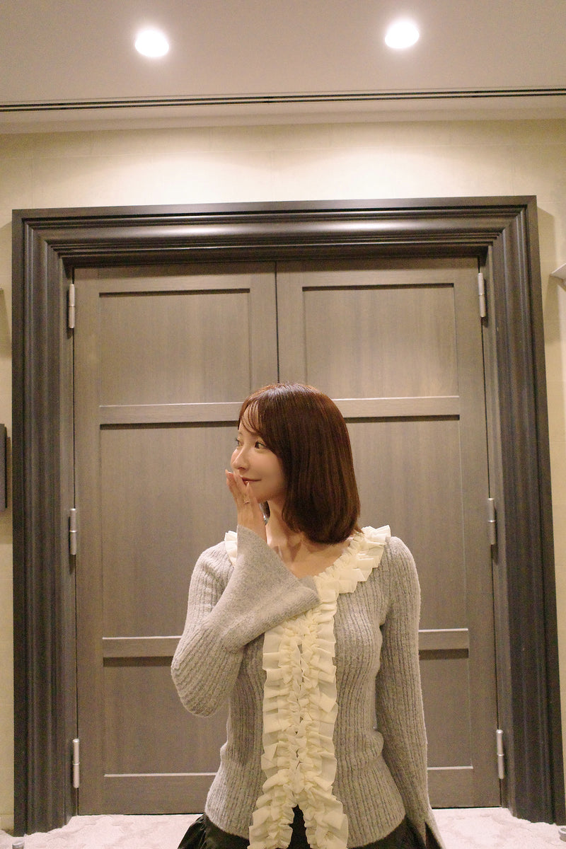 【10月上旬配送】Romantic Ruffle Knit Cardigan