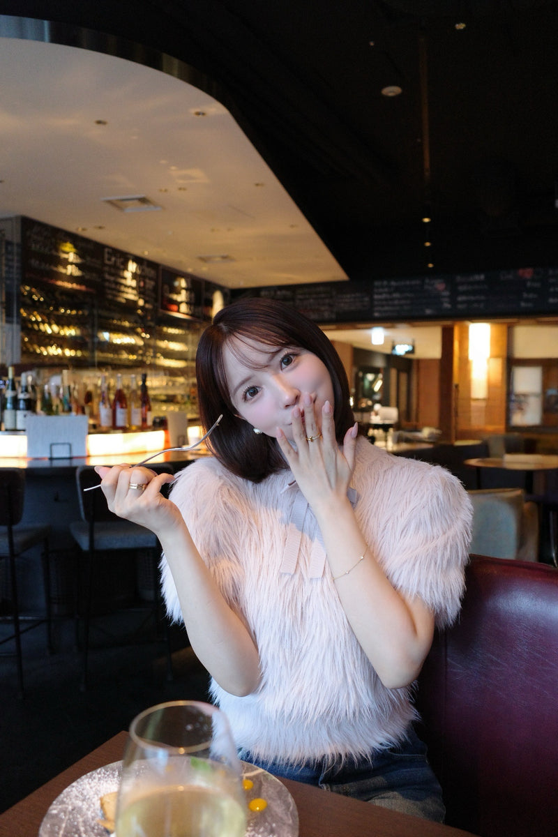 【10月上旬配送】Fluffy Ribbon Puff Knit Top