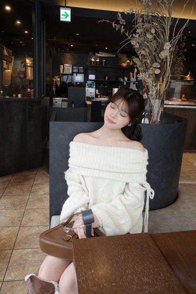 Sweet Ribbon Off-Shoulder Knit Dress