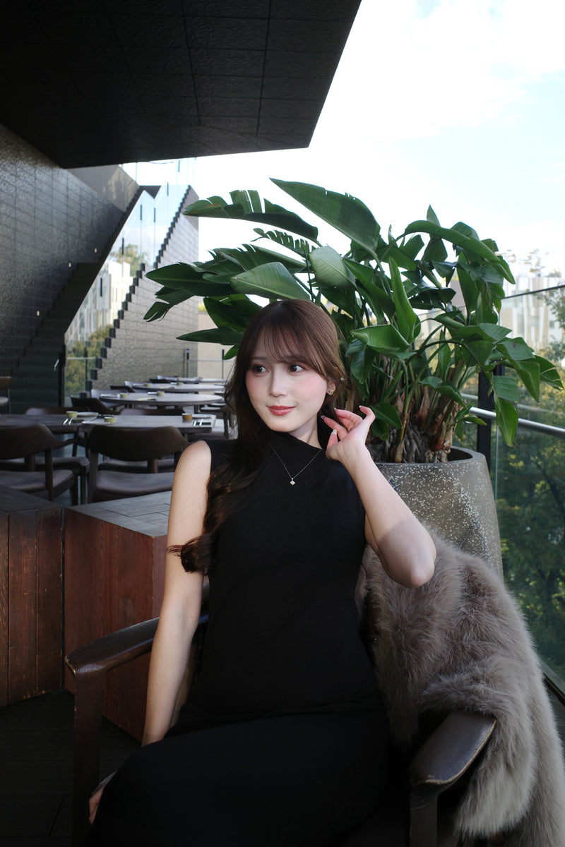 【12月上旬配送】Feather Hem Knit Dress