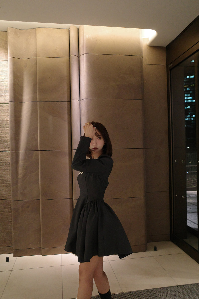 【10月上旬配送】 Side Volume Contrast Collar Dress