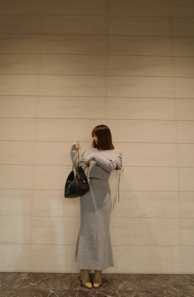 【12月上旬配送】Ribbon Off-Shoulder Knit Set-Up