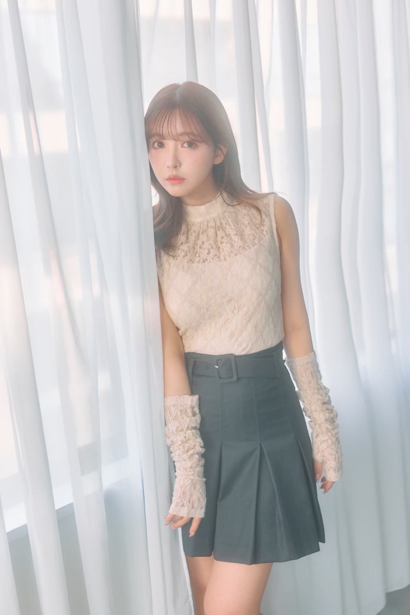 Russell Lace Arm Sleeve Top
